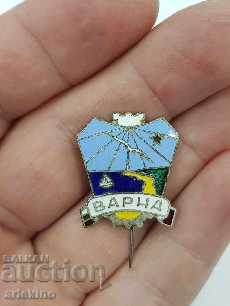Beautiful Bulgarian Communist. advertising honorary badge Varna with price 10.00 BGN | € 5.11 Beautiful Bulgarian Communist. advertising honorary badge Varna with price 10.00 BGN | € 5.11