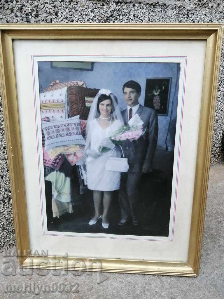 Delivery of Ceiling portrait photo photography Delivery of Ceiling portrait photo photography