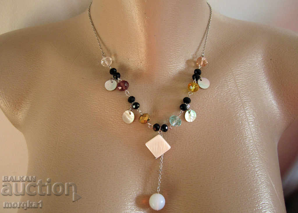 Delivery of Necklace, medical steel necklace with faceted crystals