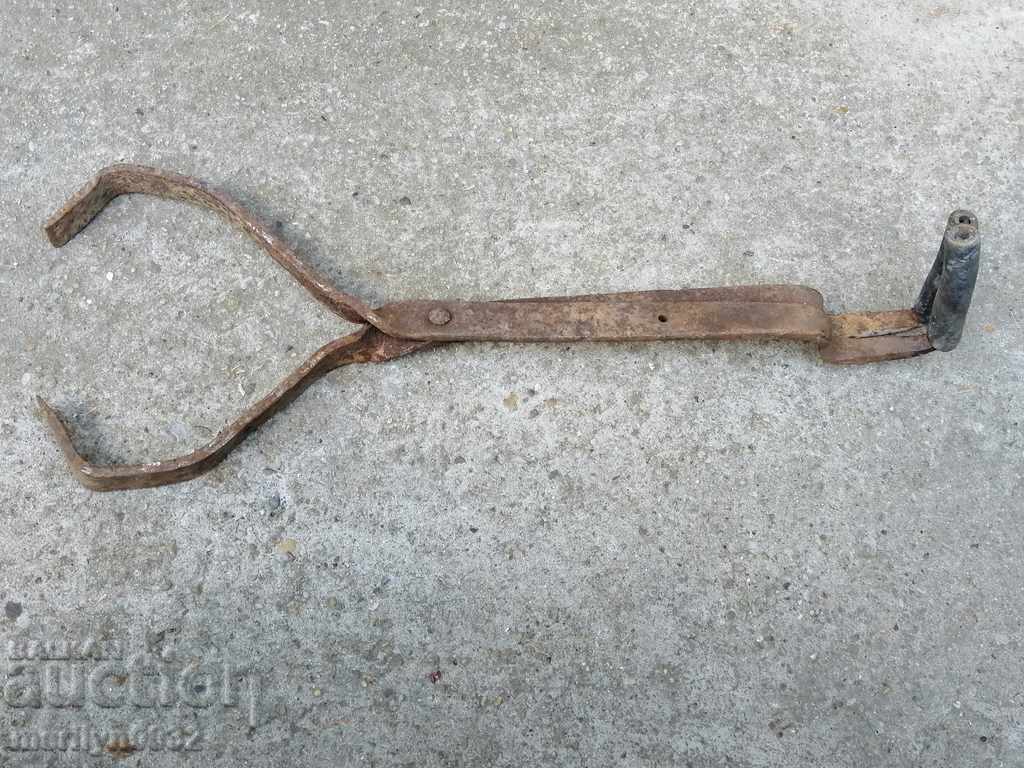 Old pliers for carrying wrought iron logs, tool - 7 Old pliers for carrying wrought iron logs, tool - 7