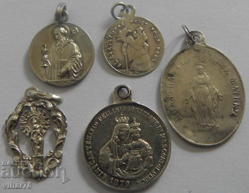 Auction  Lot of 5 silver medallions