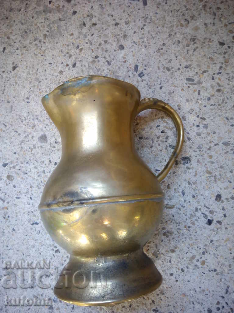 Delivery of Bronze jug Delivery of Bronze jug