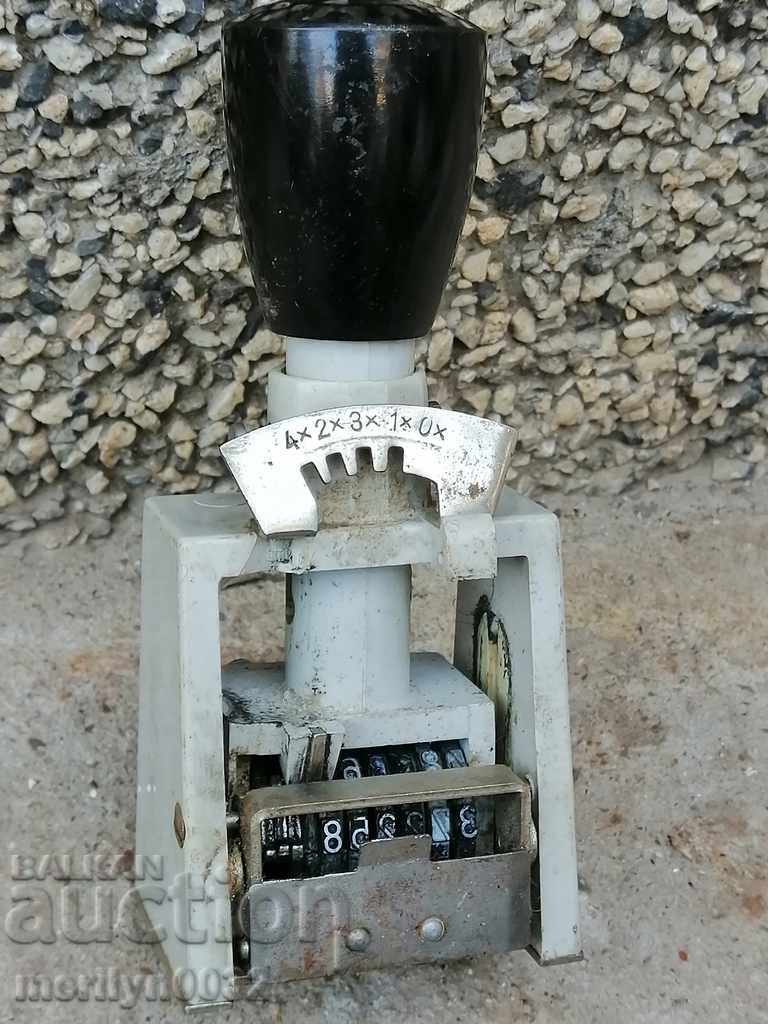 Delivery of Rotated Digit Print Delivery of Rotated Digit Print