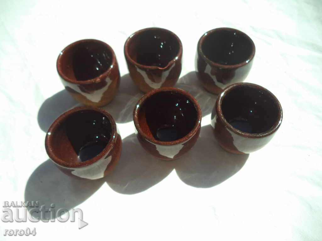 CERAMIC GLASSES FOR BRANDY FROM SOC. PERIOD