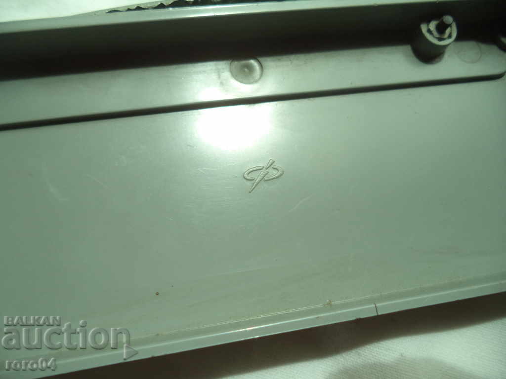 GUILOTINE - PHOTOGRAPHIC - ACTIVE - 5 GUILOTINE - PHOTOGRAPHIC - ACTIVE - 5