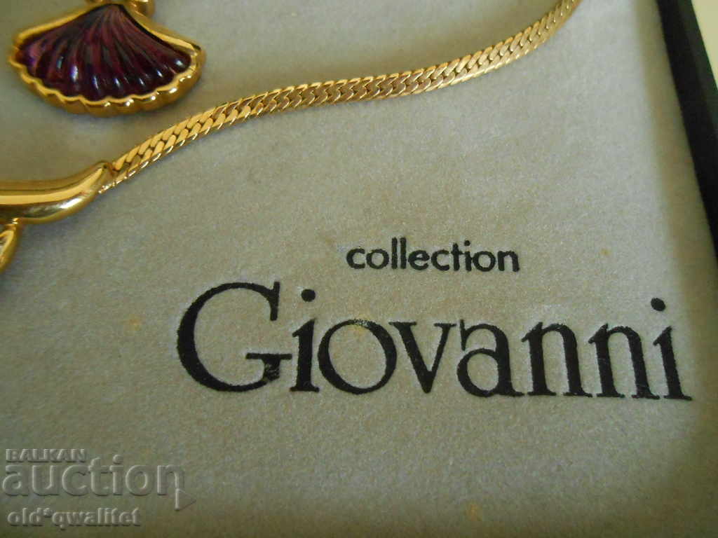 Delivery of Wonderful earrings and necklace, very beautiful DESIGN set