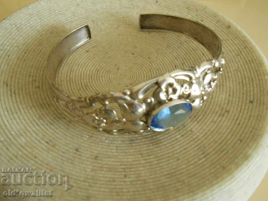 Auction Unusual, very old bracelet, motifs from nature Auction Unusual, very old bracelet, motifs from nature