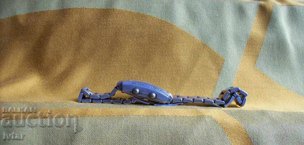 Δημοπρασία Ρολόι "AQUA". Δημοπρασία Ρολόι "AQUA".