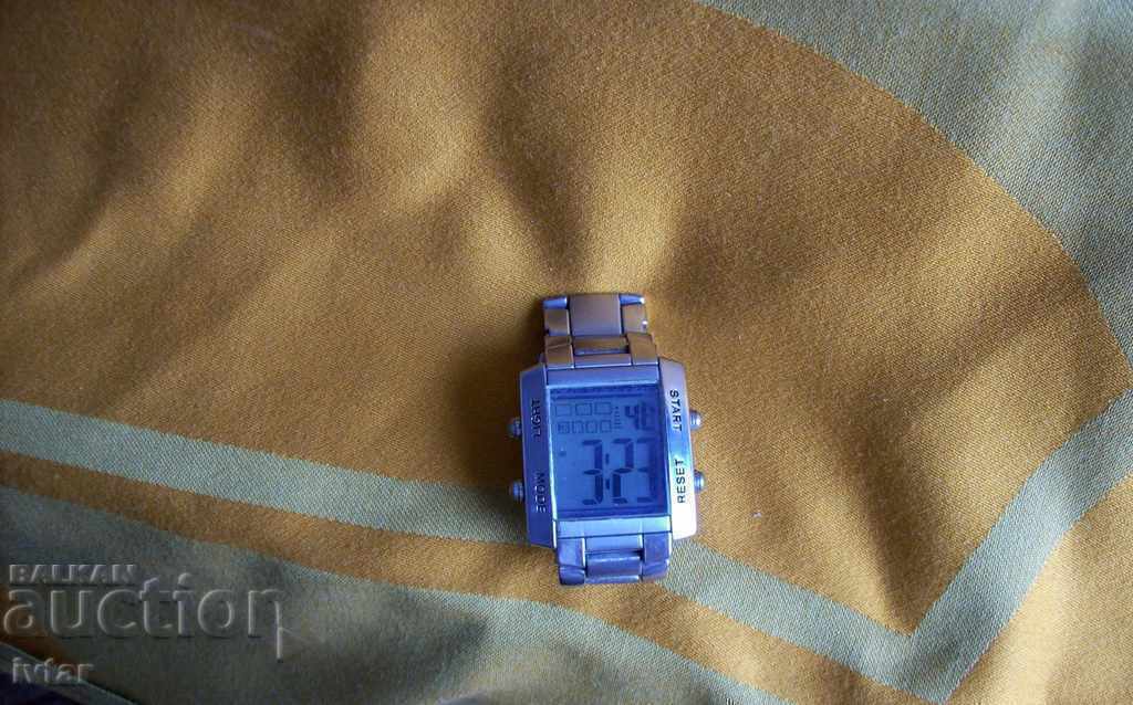 Ρολόι "AQUA". Ρολόι "AQUA".