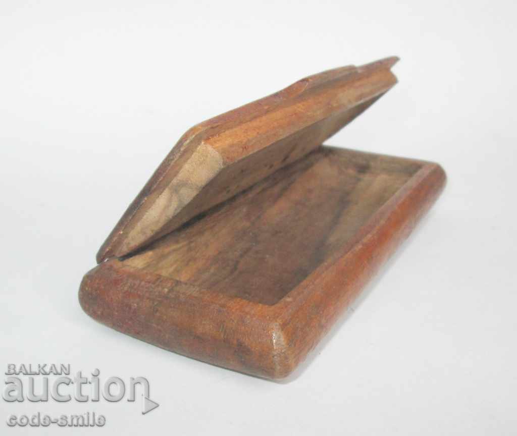 Ancient Revival wooden tobacco snuff box with price 100.00 BGN | € 51.13 Ancient Revival wooden tobacco snuff box with price 100.00 BGN | € 51.13