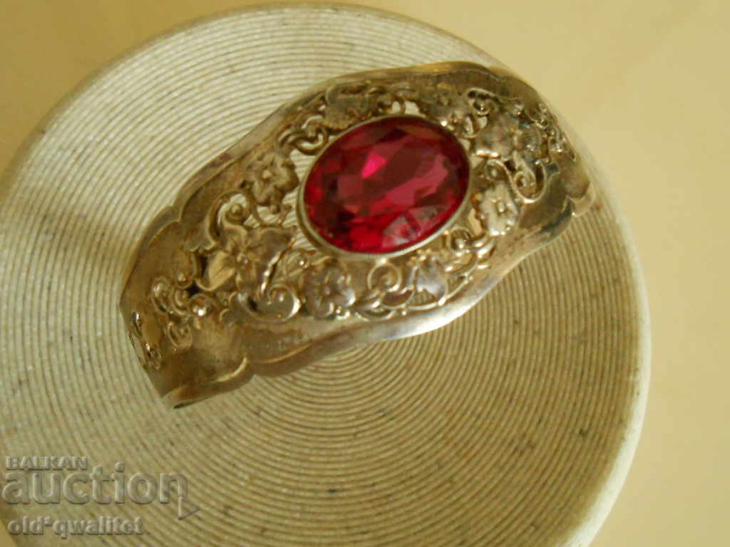 Auction Unusual, old bracelet motifs from nature red accent Auction Unusual, old bracelet motifs from nature red accent
