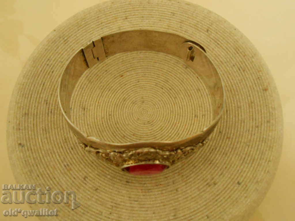 Unusual, old bracelet motifs from nature red accent - 5 Unusual, old bracelet motifs from nature red accent - 5
