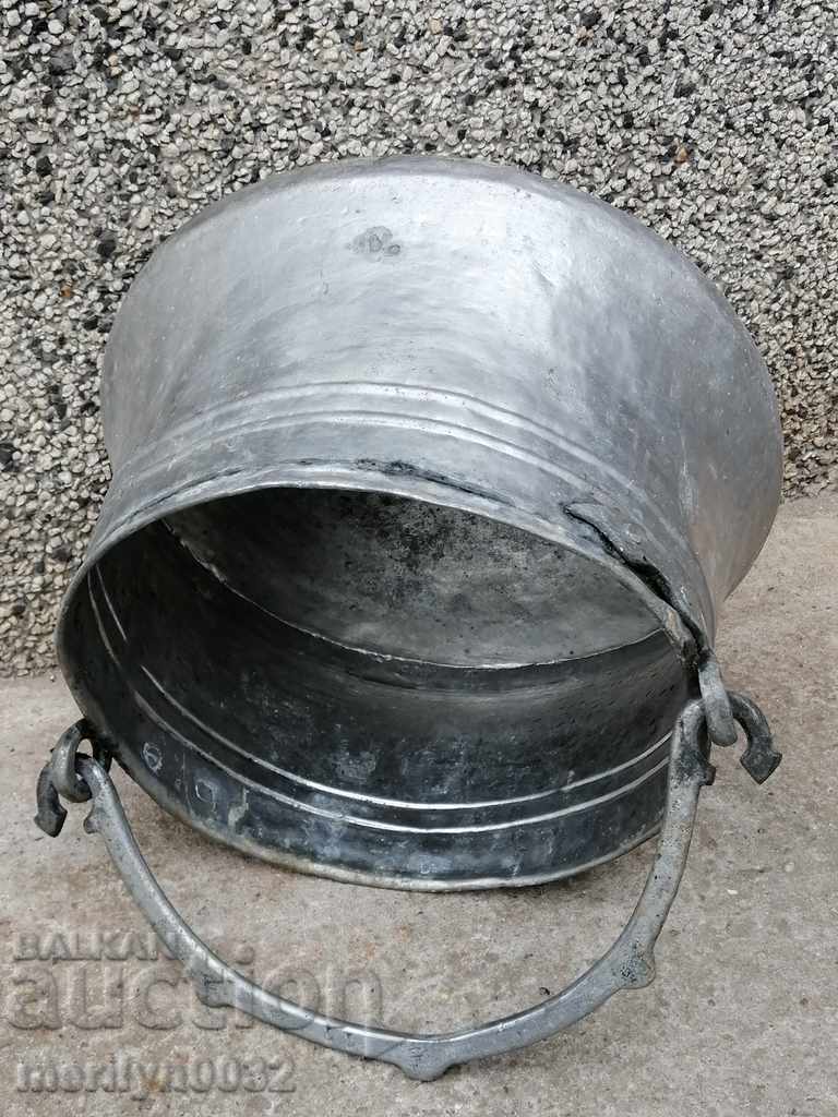 cazan de cupru cositorit menets un vas de cupru oală de cupru cu preț 110.00 BGN | € 56.24 cazan de cupru cositorit menets un vas de cupru oală de cupru cu preț 110.00 BGN | € 56.24