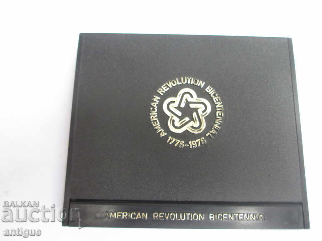REVOLUȚIA AMERICANĂ PLACĂ 1776-1976 cu preț 20.00 BGN | € 10.23