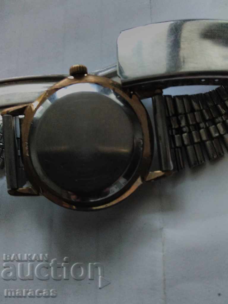 Racheta cu ceas sovietic cu preț € 35.00 | 68.45 BGN Racheta cu ceas sovietic cu preț € 35.00 | 68.45 BGN