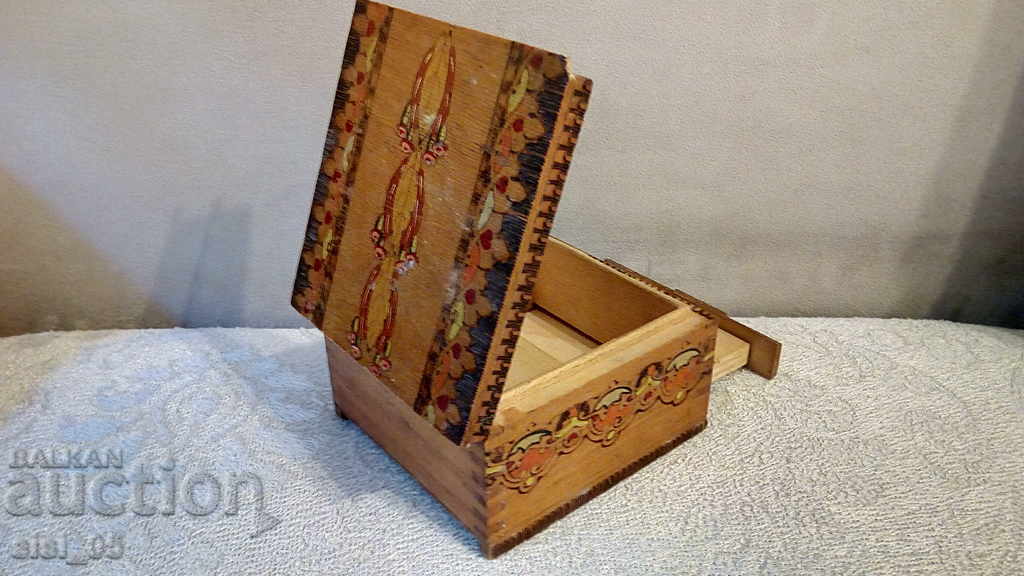 Auction Old wooden cigarette case cigarette case Auction Old wooden cigarette case cigarette case