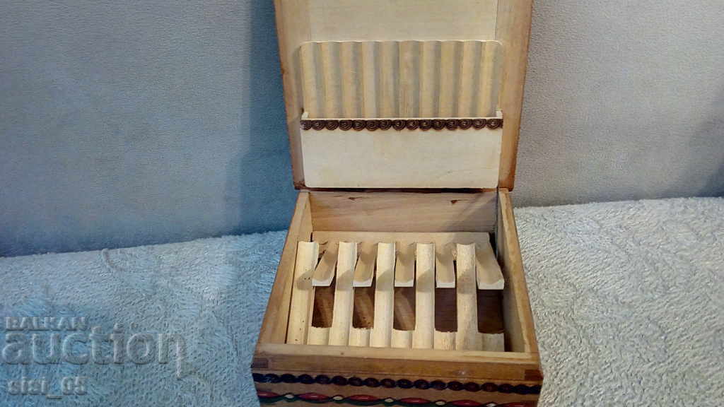 Old wooden cigarette case cigarette case - 6 Old wooden cigarette case cigarette case - 6