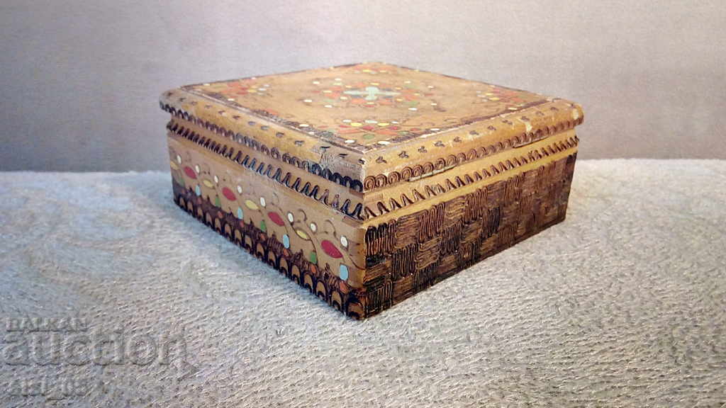 Old wooden cigarette case cigarette case with price 20.00 BGN | € 10.23 Old wooden cigarette case cigarette case with price 20.00 BGN | € 10.23