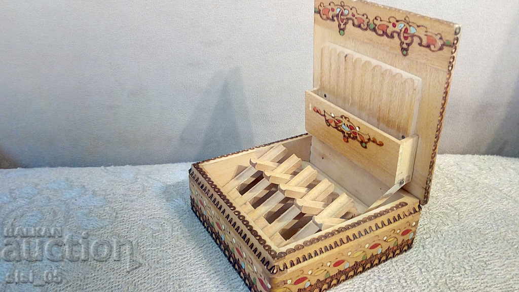 Old wooden cigarette case cigarette case - 5 Old wooden cigarette case cigarette case - 5