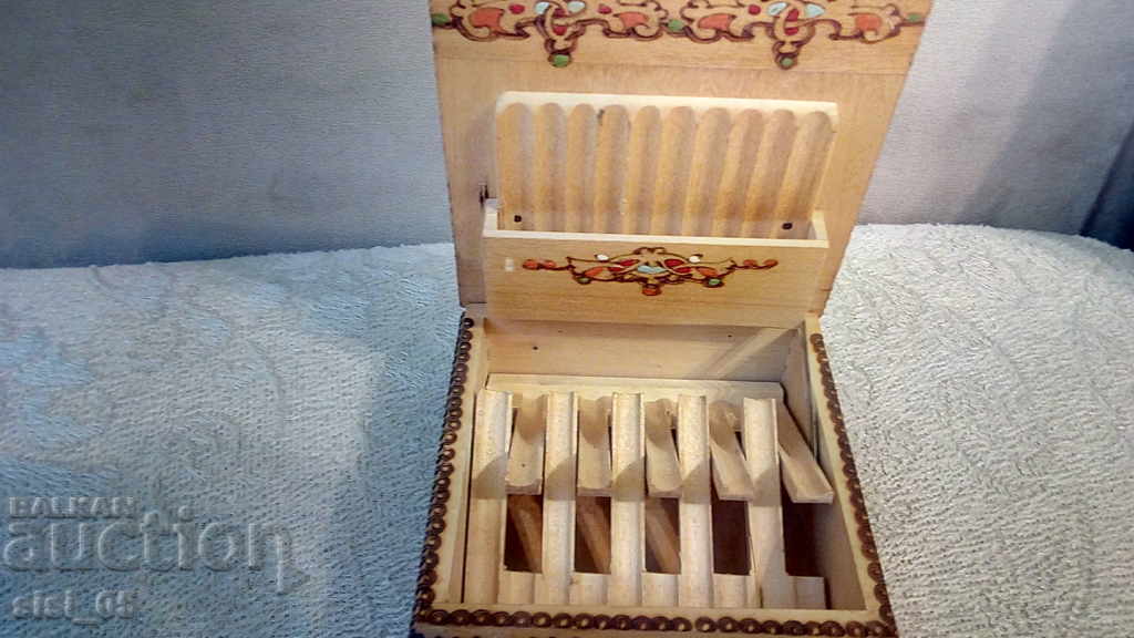 Old wooden cigarette case cigarette case - 6 Old wooden cigarette case cigarette case - 6