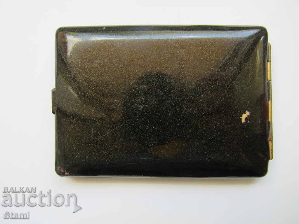 Metal cigarette case from the 30s of the XX century with price 41.00 BGN | € 20.96