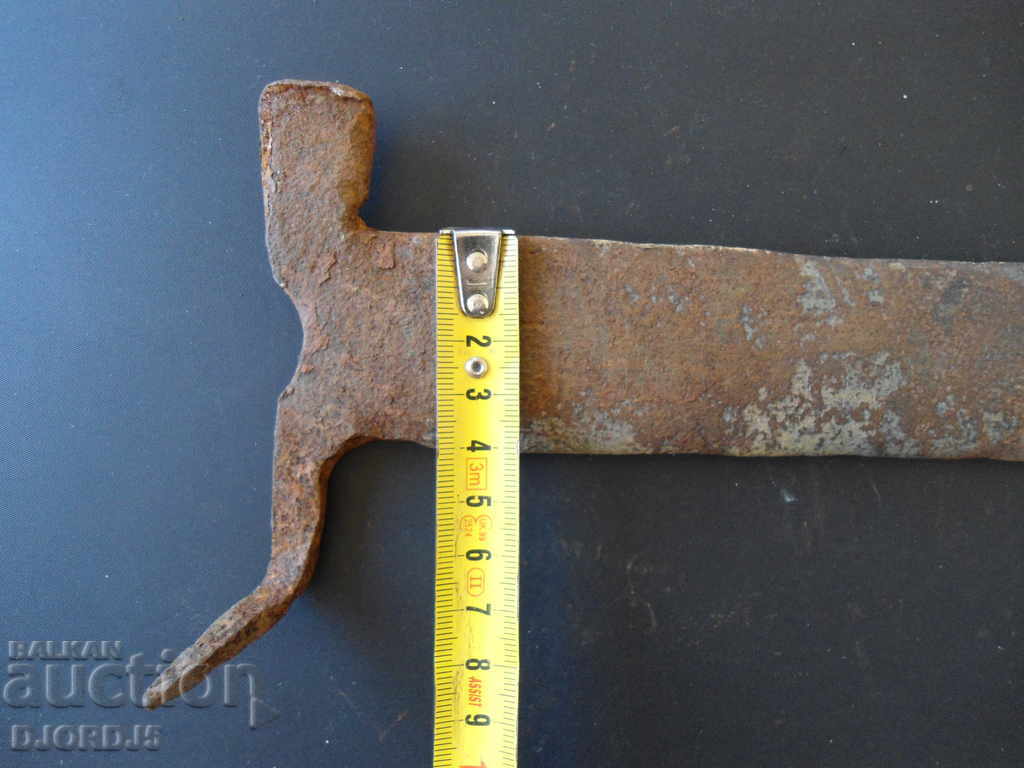 Delivery of An old forged scraper