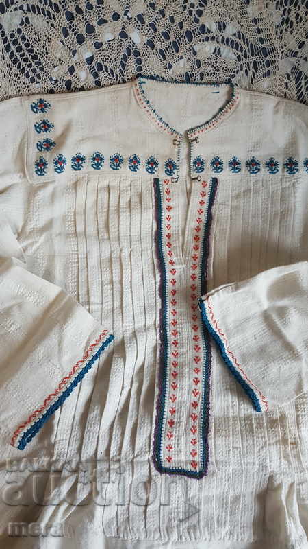 folk autentic costum tricou