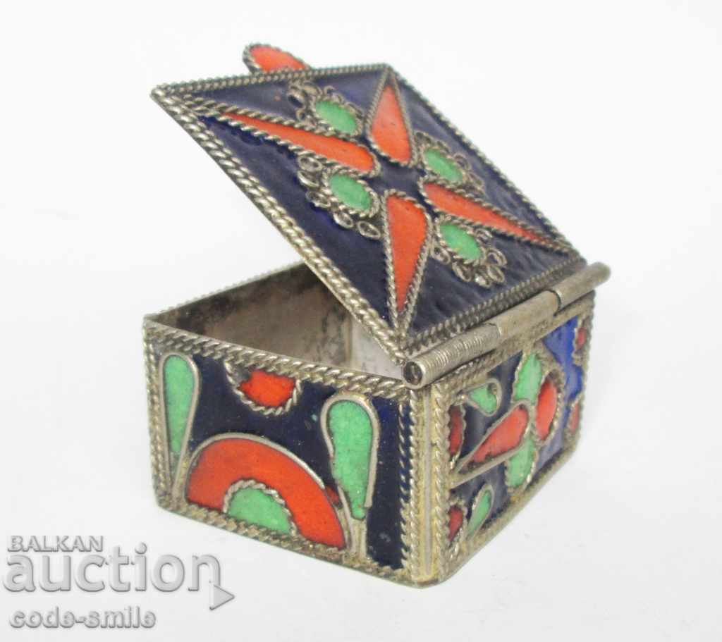 Old small box handmade box with cell enamel with price 100.00 BGN | € 51.13