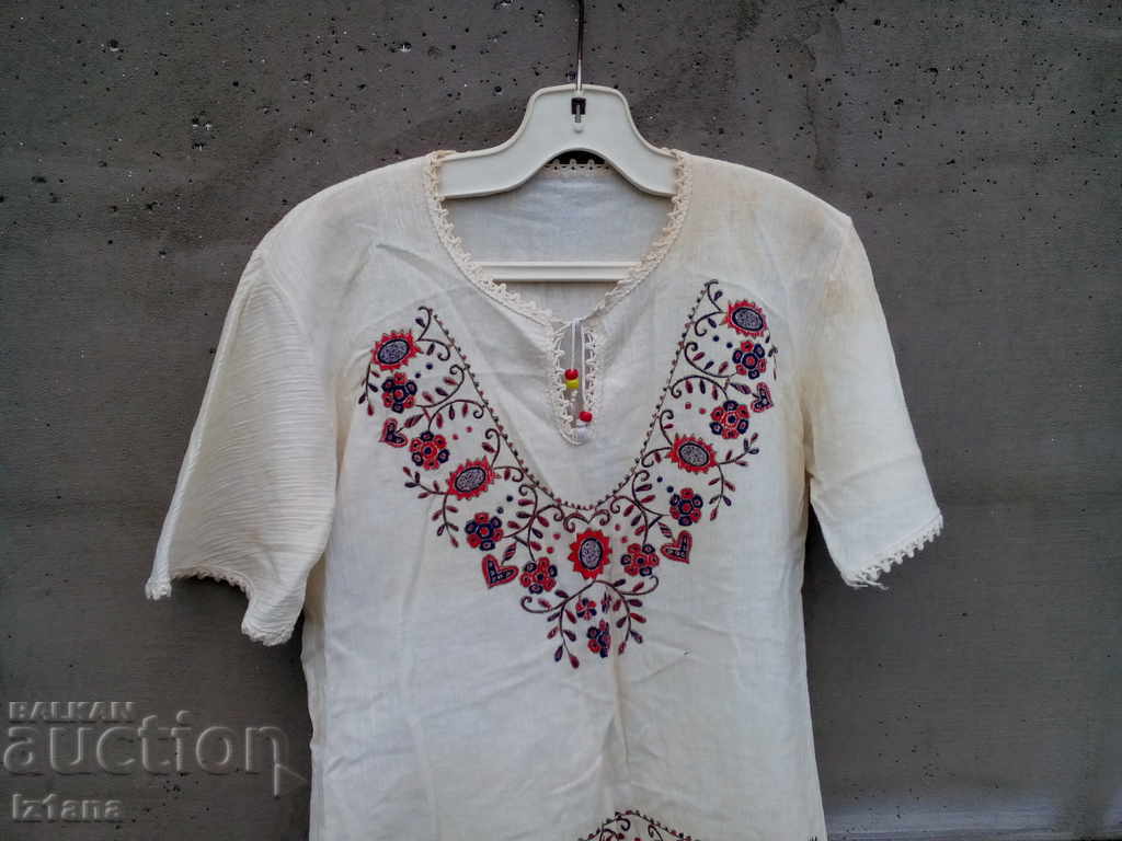 Old women's kenaren shirt, blouse with price 30.00 BGN | € 15.34