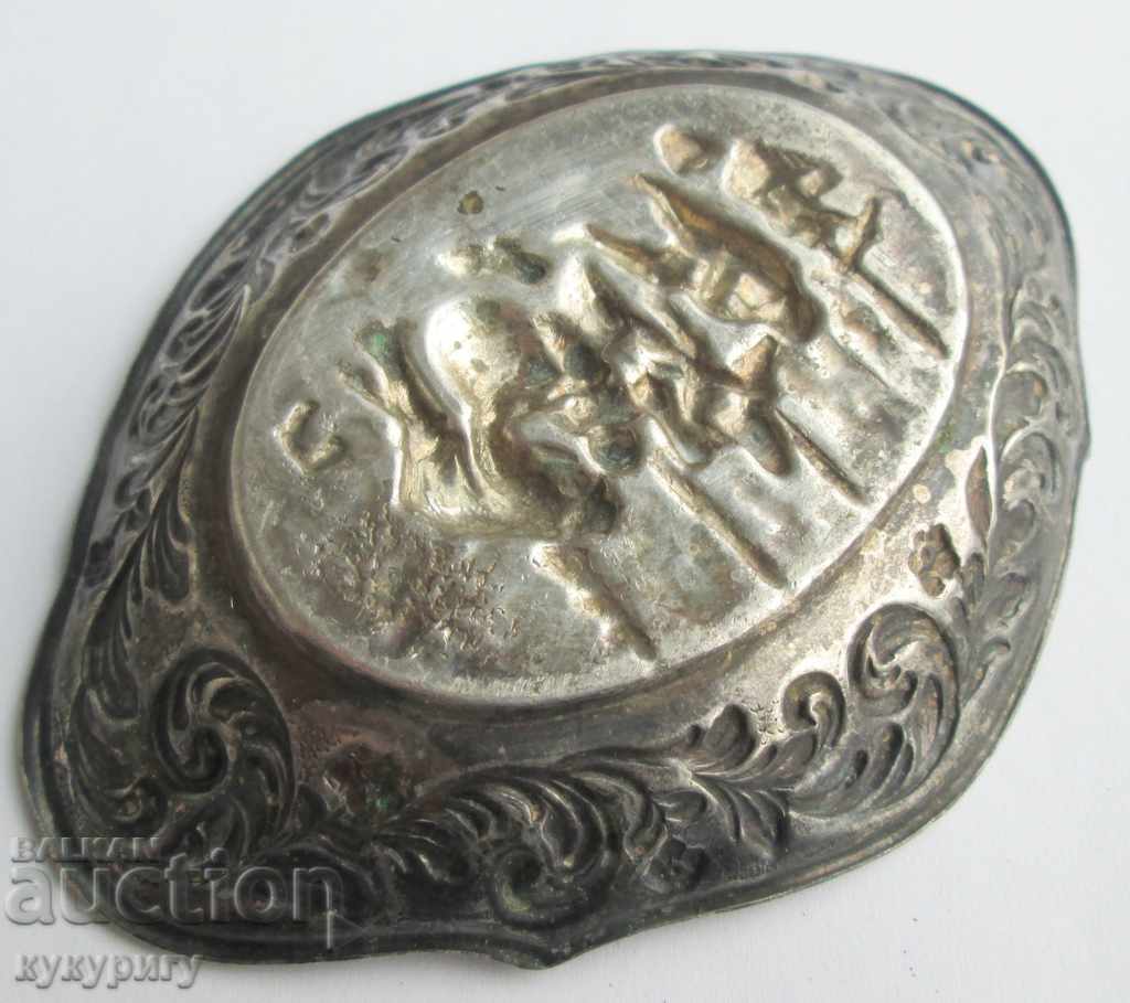 Delivery of Beautiful 100 year old small saucer stand for trifles Delivery of Beautiful 100 year old small saucer stand for trifles