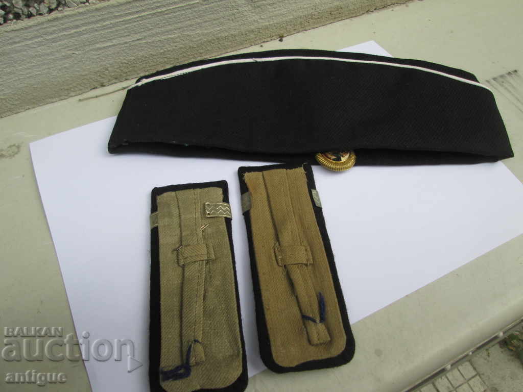 SEAMEN'S HAT, SHOULDERS AND COCKARD - 6 SEAMEN'S HAT, SHOULDERS AND COCKARD - 6