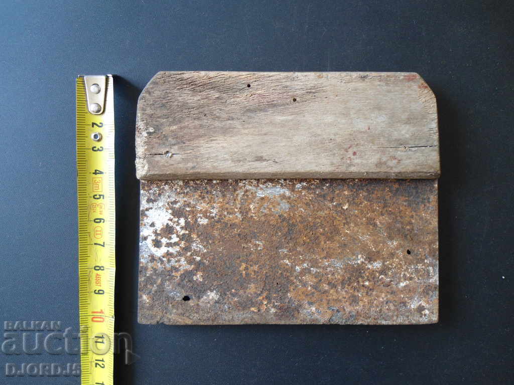 Auction Old tool Auction Old tool