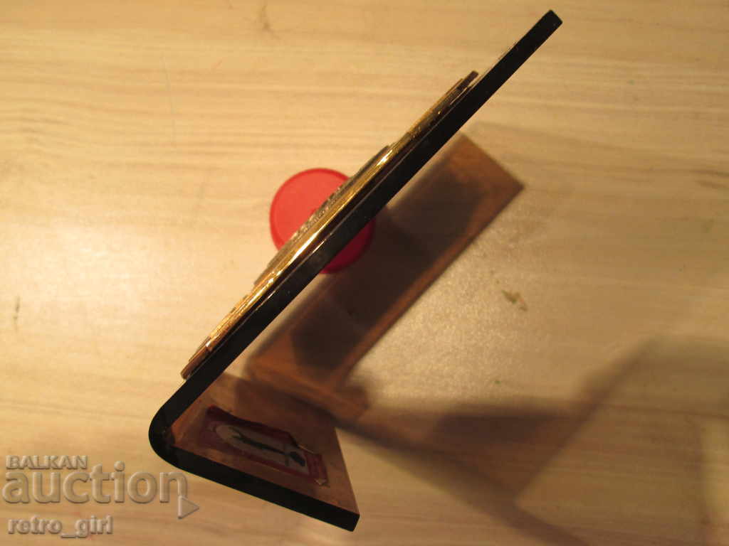 I am selling an award plaque. with price 6.00 BGN | € 3.07 I am selling an award plaque. with price 6.00 BGN | € 3.07