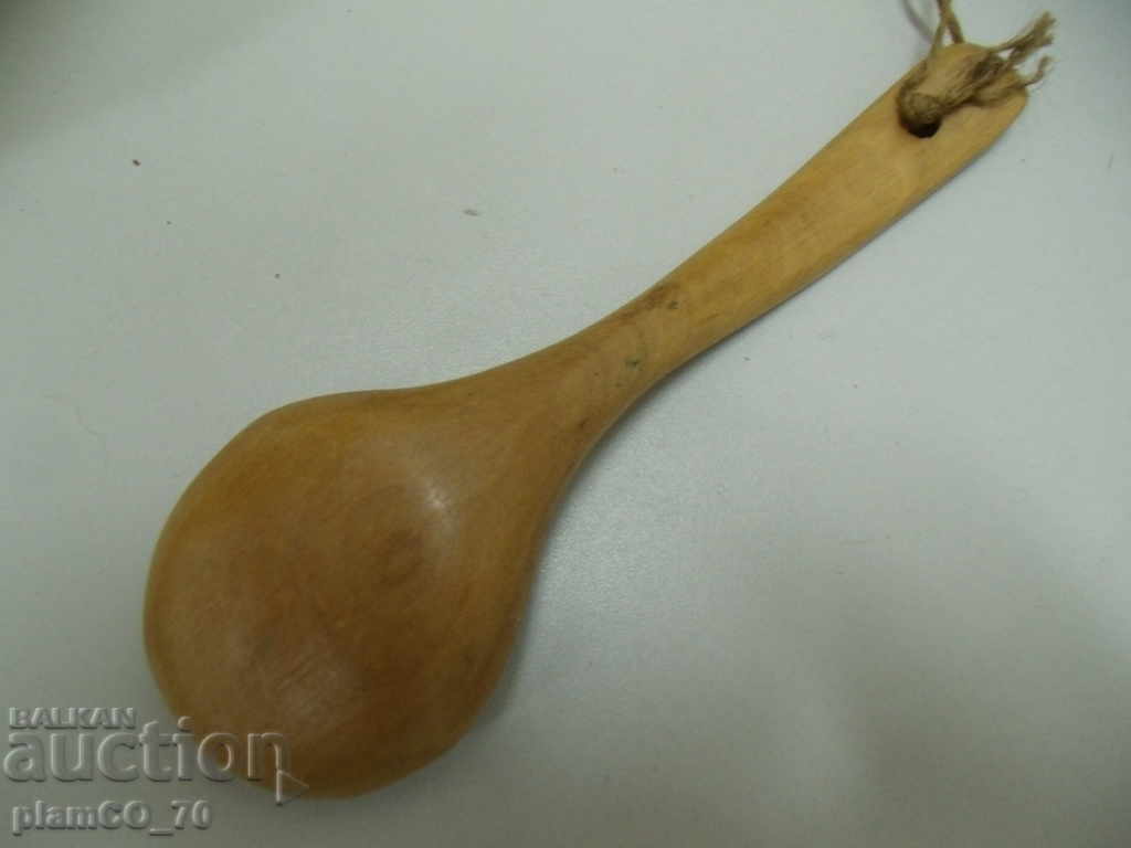 Auction № * 4274 old souvenir painted wooden spoon Auction № * 4274 old souvenir painted wooden spoon