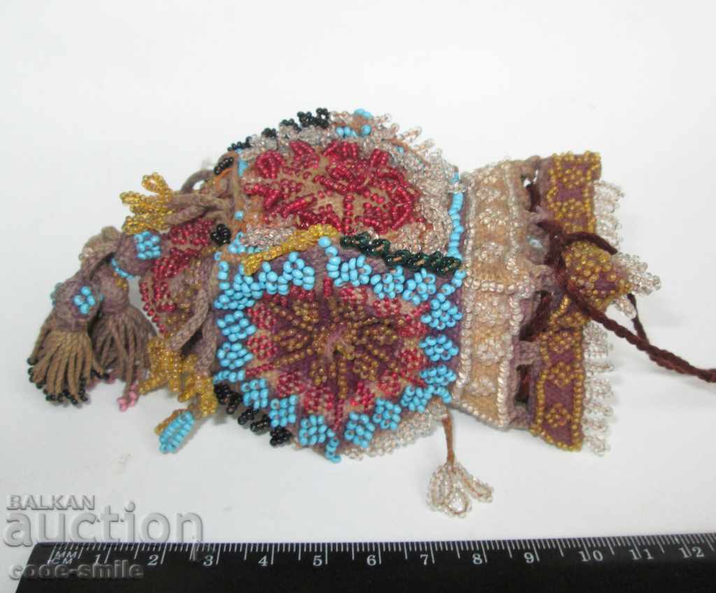 Unique old Revival knitted bag with bead beads with price 100.00 BGN | € 51.13 Unique old Revival knitted bag with bead beads with price 100.00 BGN | € 51.13