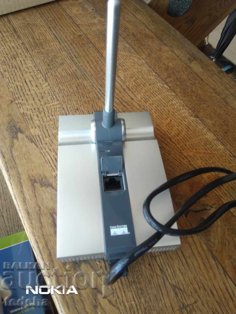 ROUTER - AMPLIFICATOR LINKSYS cu preț 10.00 BGN | € 5.11