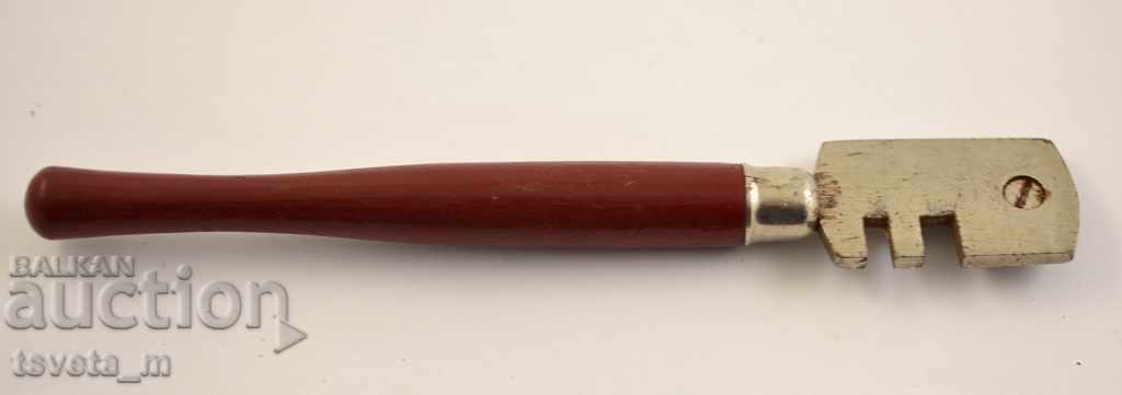 Cutting glass for glass with price 3.00 BGN | € 1.53 Cutting glass for glass with price 3.00 BGN | € 1.53