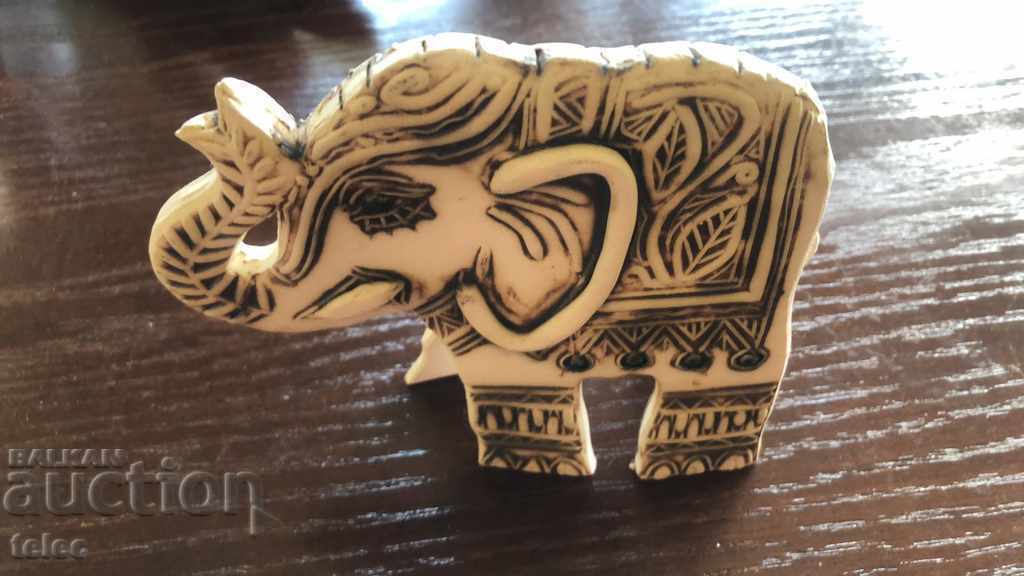 Auction Ceramic elephant - hand decorated Auction Ceramic elephant - hand decorated