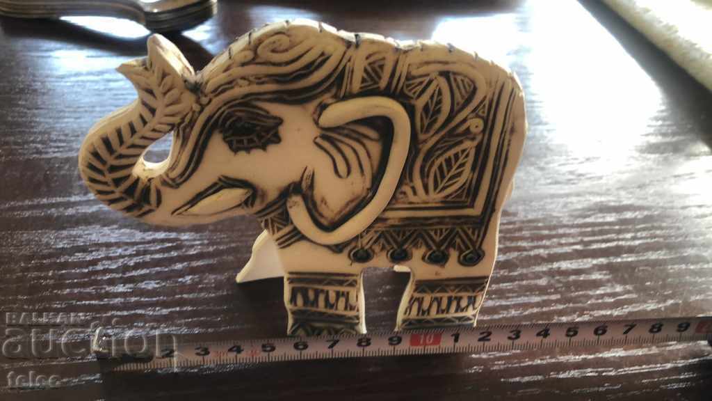 Ceramic elephant - hand decorated - 5 Ceramic elephant - hand decorated - 5