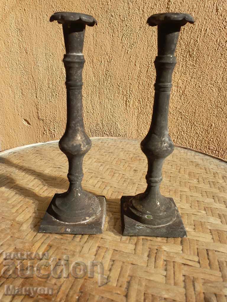 I am selling very old candlesticks - 2 pieces, bronze. RRRRRR