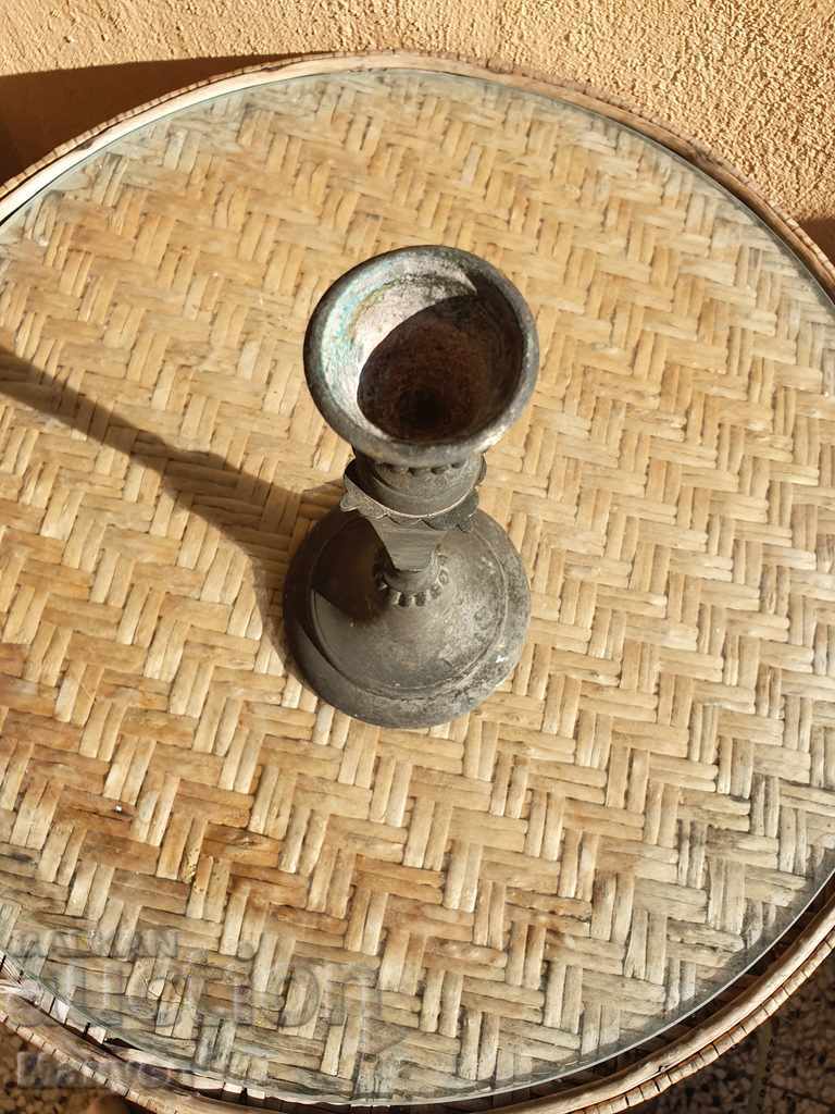 I am selling a very old candle, bronze. RRRRRR with price 35.00 BGN | € 17.90 I am selling a very old candle, bronze. RRRRRR with price 35.00 BGN | € 17.90