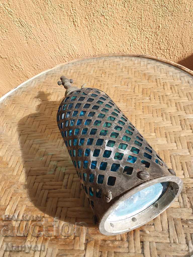 Delivery of I am selling an old bottle (siphon) for carbonated water. RRRRRR Delivery of I am selling an old bottle (siphon) for carbonated water. RRRRRR