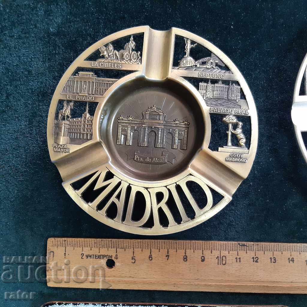 Ashtrays - souvenirs CUBA, LONDON, MADRID, ashtray with price 17.99 BGN | € 9.20 Ashtrays - souvenirs CUBA, LONDON, MADRID, ashtray with price 17.99 BGN | € 9.20