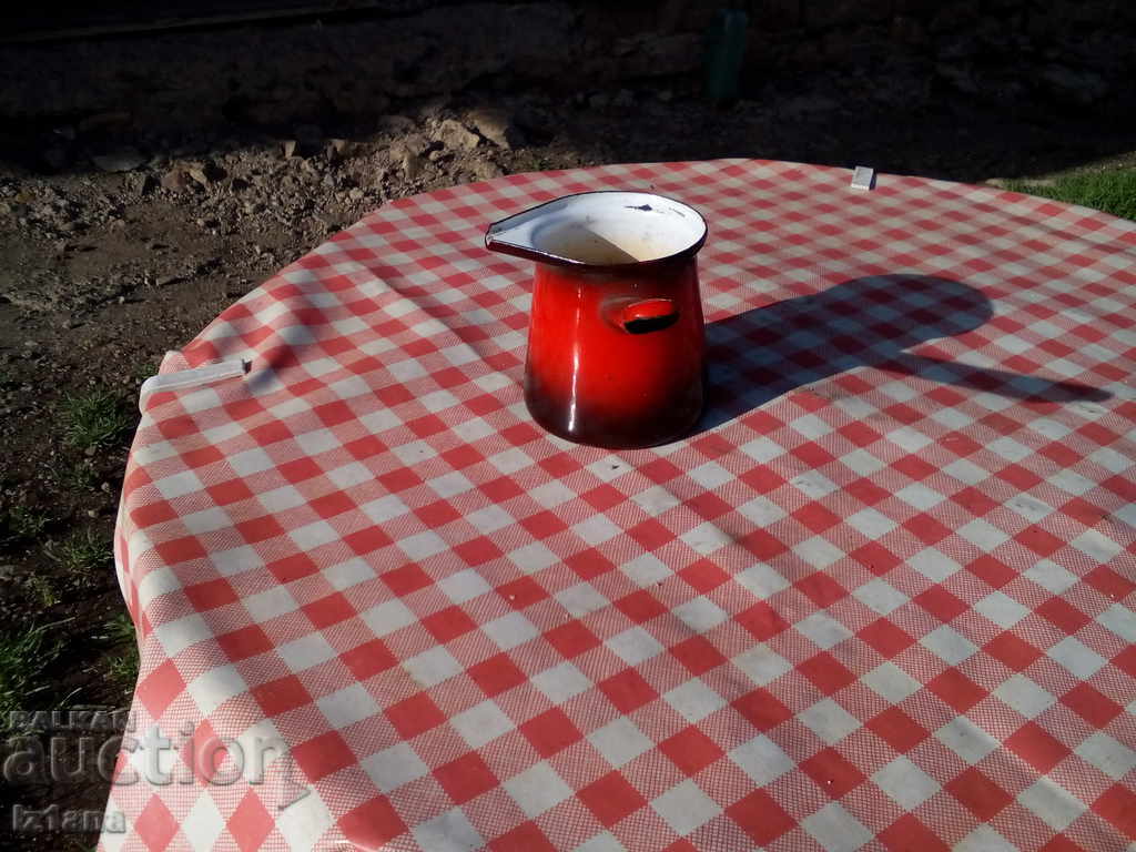 Delivery of Old enamel jesse Delivery of Old enamel jesse