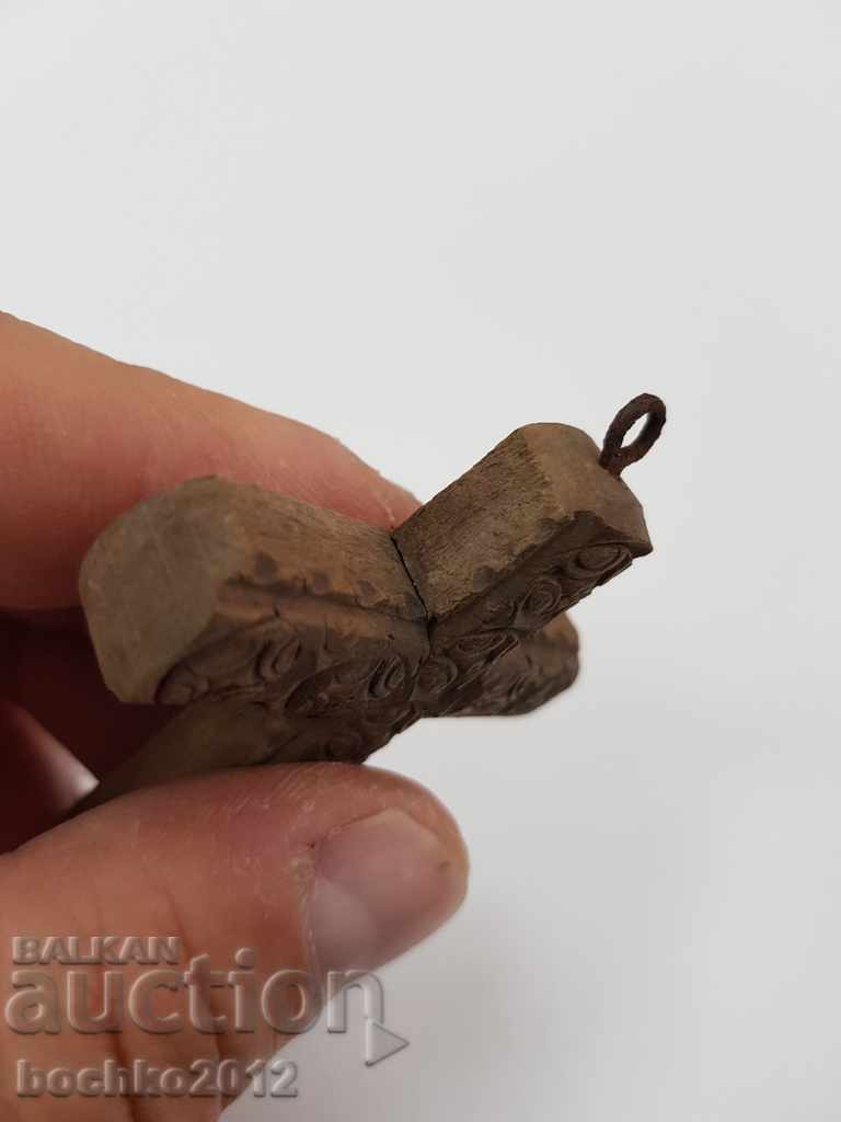 Veche cruce sculptată din Revival bulgar, secolul al XX-lea - 5