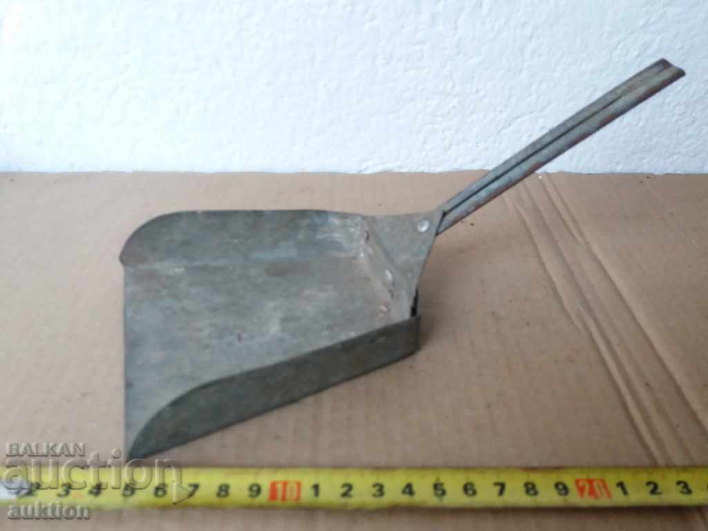 LAMA DE MĂSURARE A METALELOR VECHI cu preț 1.99 BGN | € 1.02 LAMA DE MĂSURARE A METALELOR VECHI cu preț 1.99 BGN | € 1.02