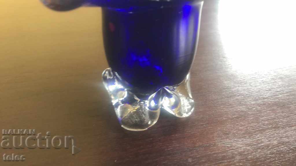 Delivery of Exquisite glass basket