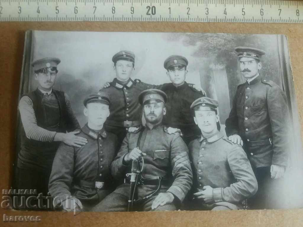 Две стари военни снимки с цена 19.99 лв. | € 10.22 Две стари военни снимки с цена 19.99 лв. | € 10.22