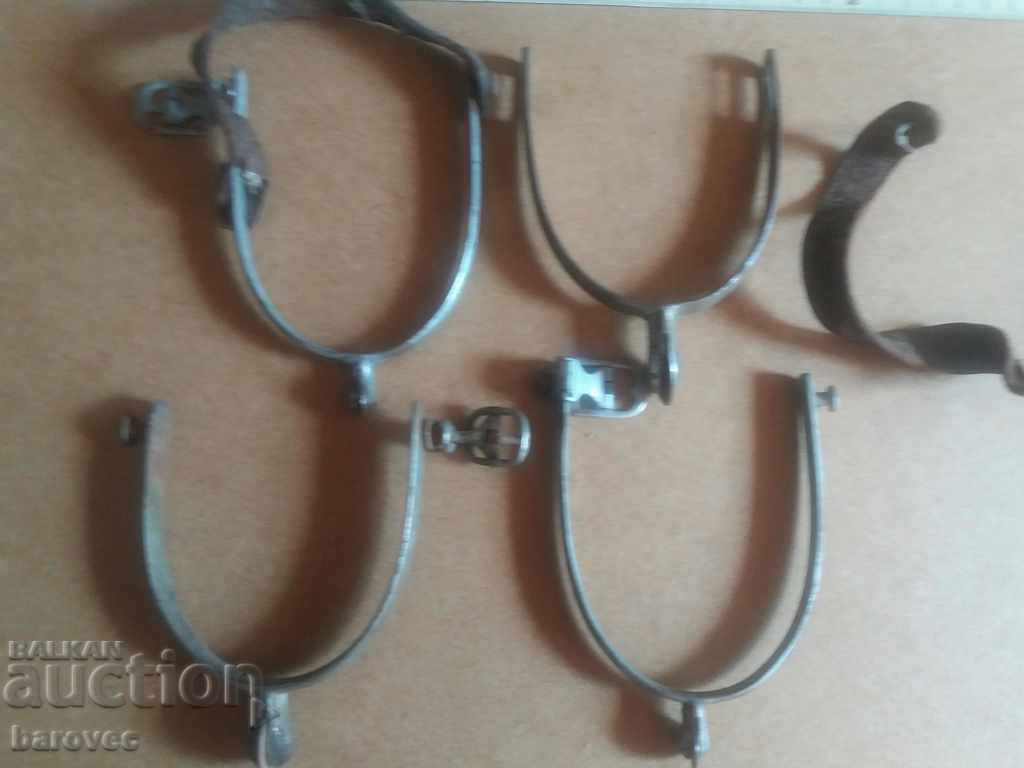 Lot of old objects with price 32.99 BGN | € 16.87 Lot of old objects with price 32.99 BGN | € 16.87