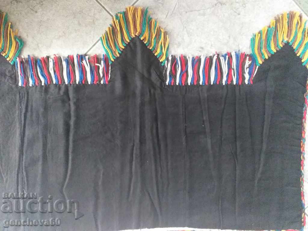 Български старинен кавьор, пано ръчна бродерия с цена € 21.00 | 41.07 лв.